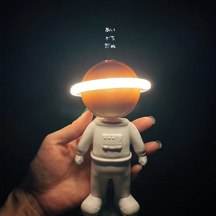 Astronaut Star Projector Lamp – USB Rechargeable Rotating Night Light