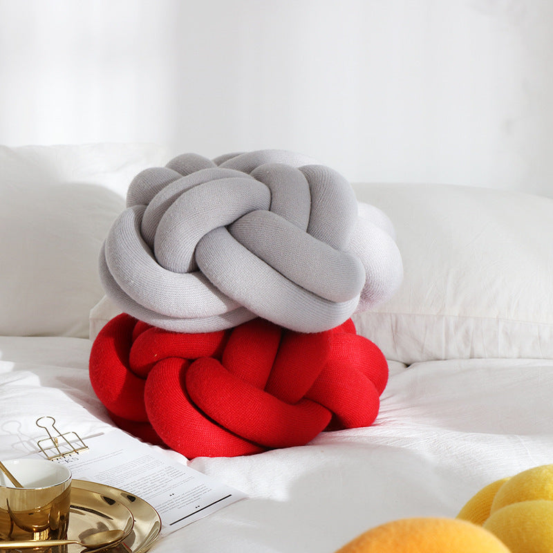 Modern Knot Throw Pillow – Decorative Sofa & Office Nap Cushion